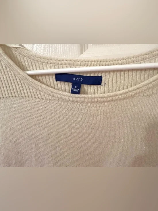 Lightweight Sweater Apt. 9 tunic sweater with a rib-knit crew neck. - Picture 6 of 9